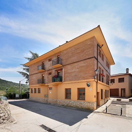 Albergue Sierra De Arbe Naval Exterior photo