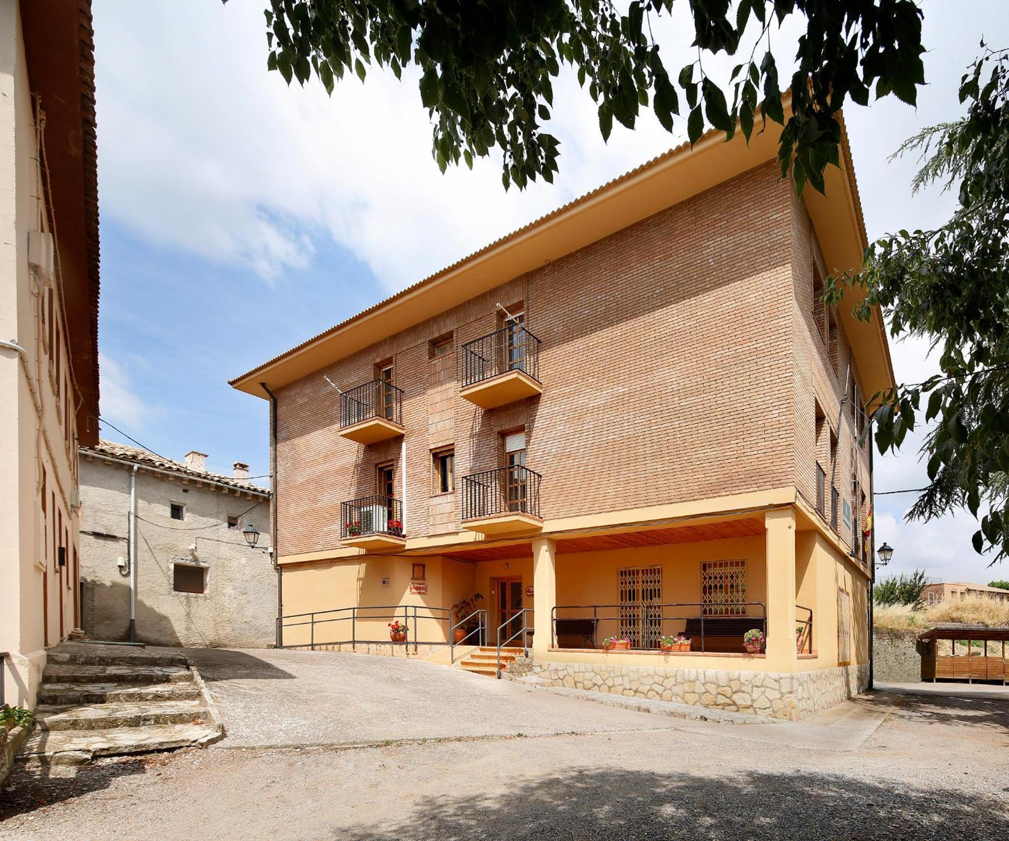 Albergue Sierra De Arbe Naval Exterior photo